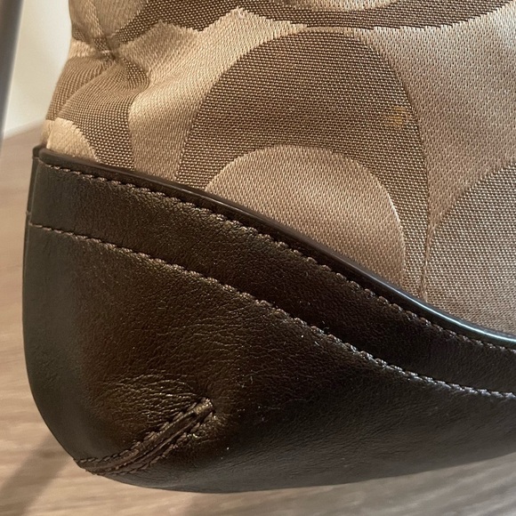 Coach Crossbody Purse Opric Metallic Signature Chain  w/ Coach Dust Bag - Picture 10 of 10